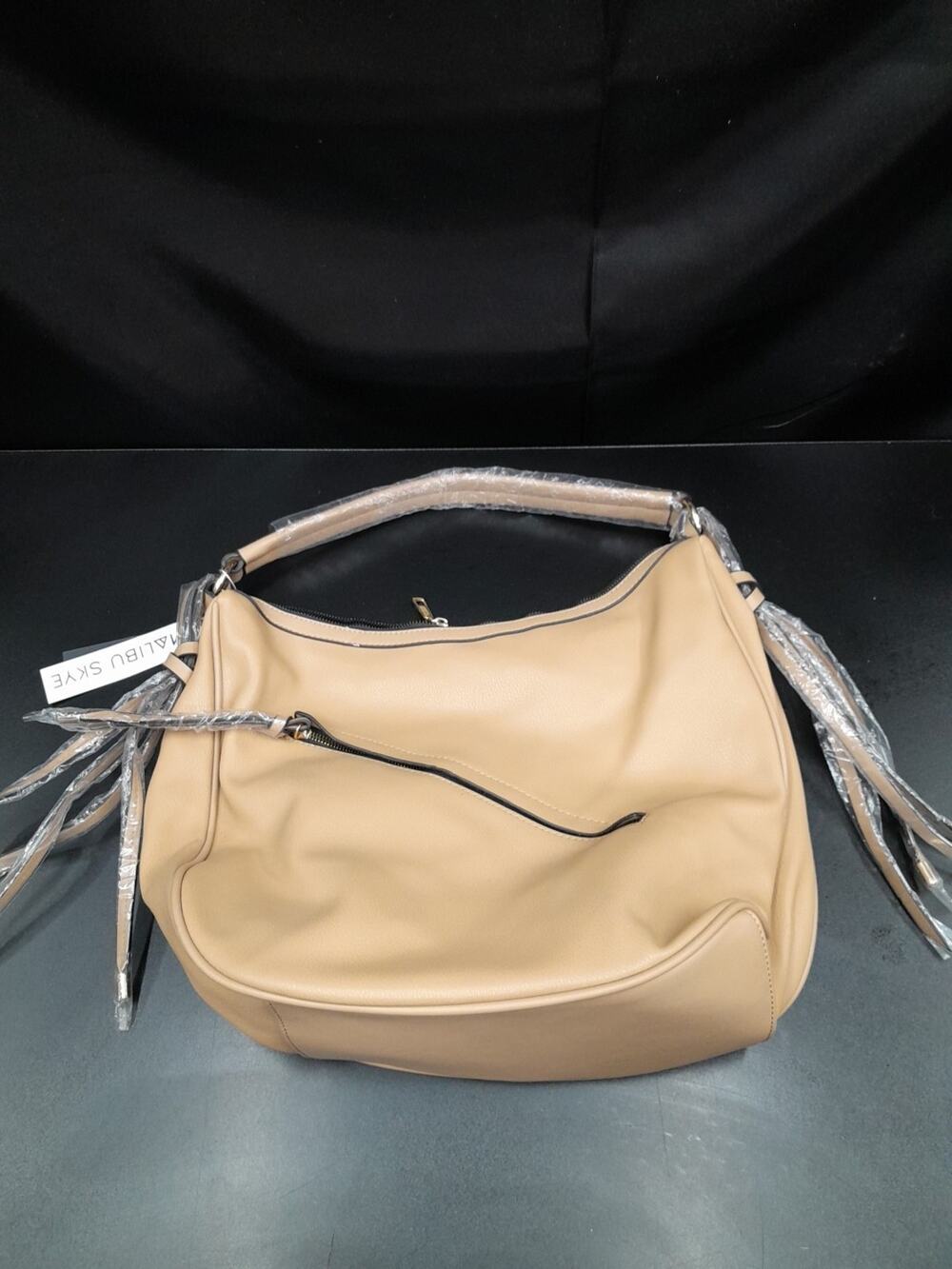 Malibu Skye Women’s Purse camel/tan w/tassels, New